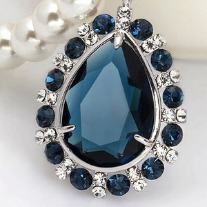 Rhinestone Pendant Necklace