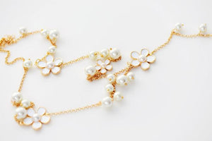 Pearl Flower Necklace