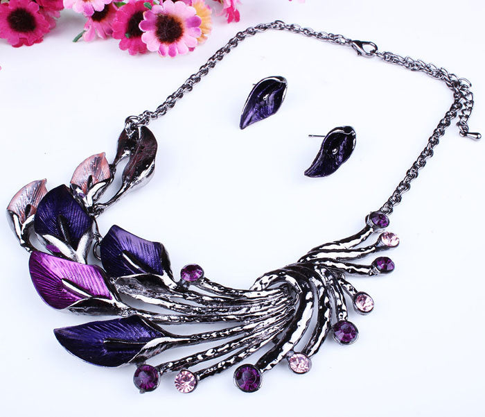 Purple  Calla Lillie Necklace Set