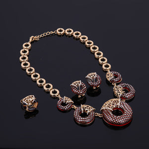 Knots And Stones Necklace Sets