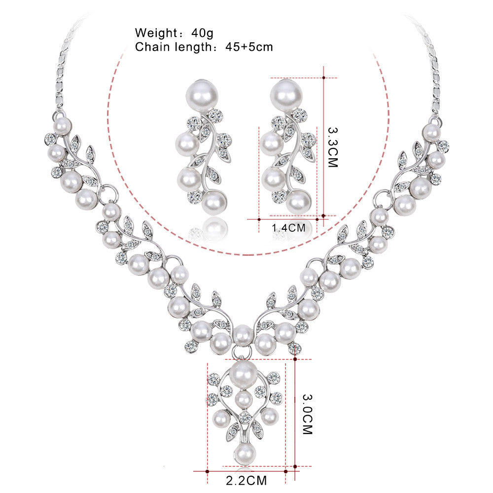 Drop Floral Pearl And Stones Necklace Set