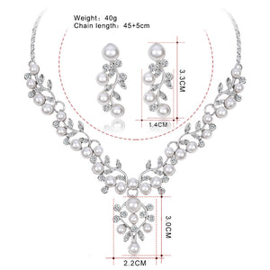 Drop Floral Pearl And Stones Necklace Set