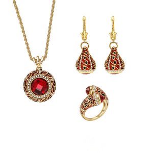 The Elizabeth Necklace Sets