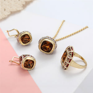 The Elizabeth Necklace Sets